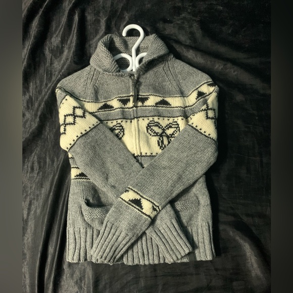 🛍️NWOT | TNA Aritzia “Sea to Sky” | 100% Lambswool Knit Zip-Up Sweater | Size S - Picture 3 of 4